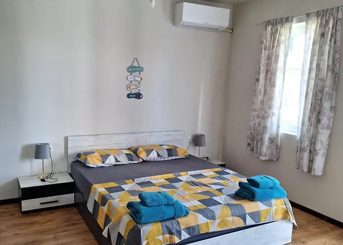 Anelia Свети Влас