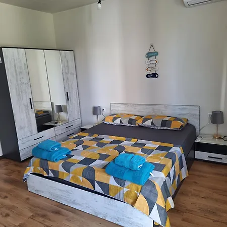 Anelia Apartament *