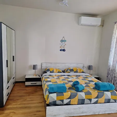 Anelia Apartment