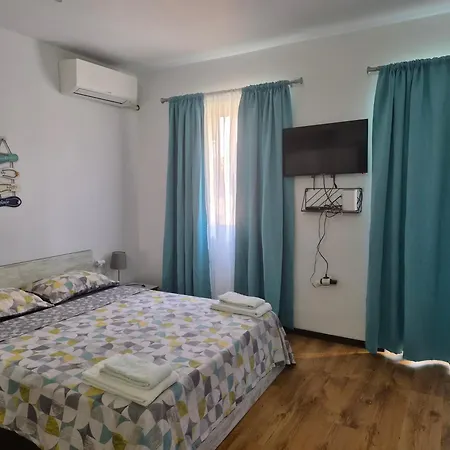 Anelia Apartament *